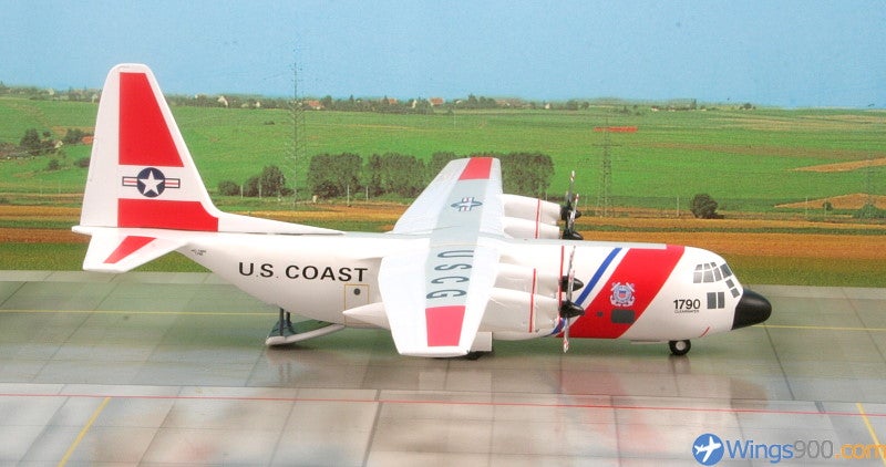 Amazon.co.jp: 1/200 ヘルパ C-130J-30 アメリカ空軍 19AW. 61AS