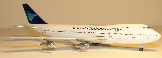 航空機・ヘリコプター Boeing 747-400 Garuda 1:500 Apollo Die Cast Airliner Models Garuda Indonesia 747-267B